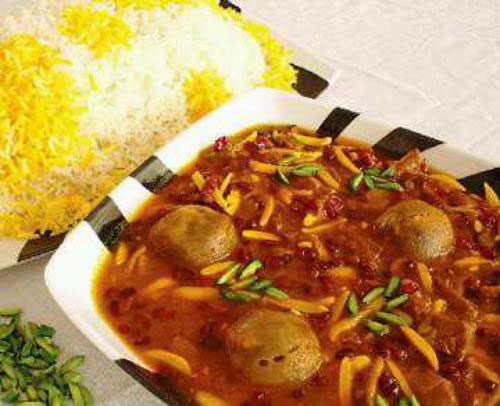 خورشت خلال بادام کرمانشاهی، یکی از بی نظیرترین خورش های ایرانی