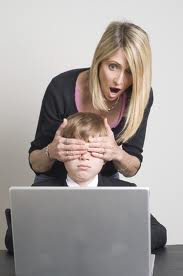 نظارت والدین بر فعالیت‌های اینترنتی کودکان 