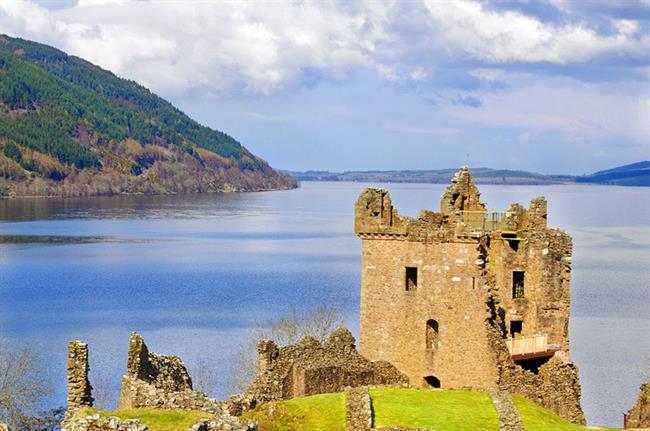 سفر دریایی روی دریاچه نس Loch Ness و کانال کلدونین Caledonian