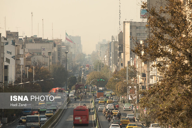 هوای تهران ناسالم برای گروه‌های حساس/افزایش نسبی دمای پایتخت