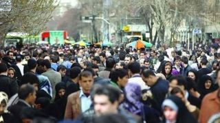 چرا مردم ایران شاد نیستند، اما هندی های فقیر شادند