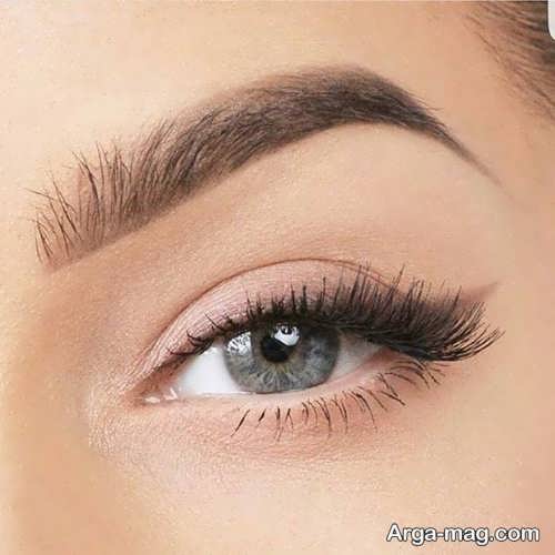 مدل آرایش چشم ساده دخترانه