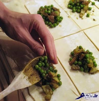 مراحل پیچیدن سمبوسه