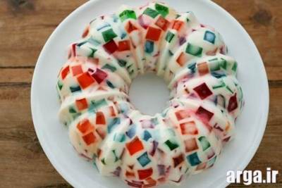 ژله رنگی شیشه شیری