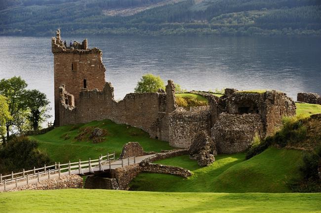 Urquhart Castle , Inverness-shire