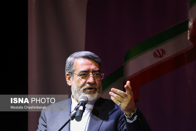 انتقاد وزیر کشور از نحوه اطلاع‌رسانی درباره زلزله کرمانشاه