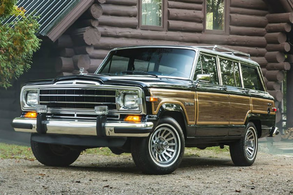 Jeep Grand Wagoneer (2)