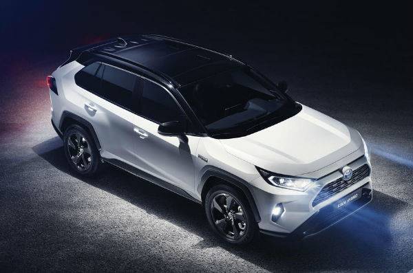 نسل جدید تویوتا RAV4 رسما معرفی شد؛ جذابیت بیشتر، مصرف کمتر