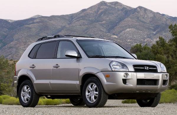 HYUNDAI-Tucson 2004