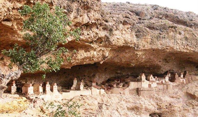 گورستان هفتاد ملا