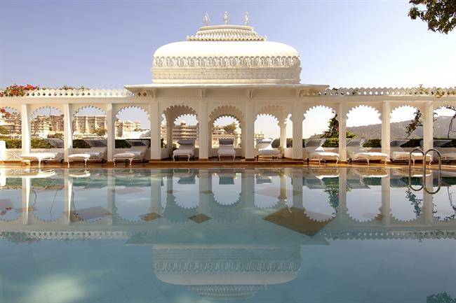 هتل Taj Lake Palace