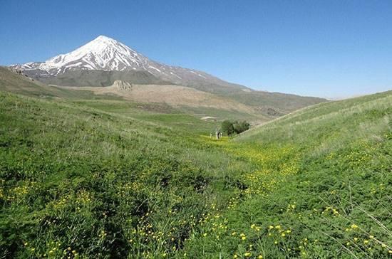 12 واقعیت جالب و خواندنی در مورد کوه دماوند؛ مظهر پایداری در ایران