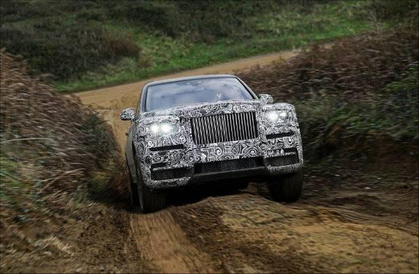 rolls-royce-cullinan 