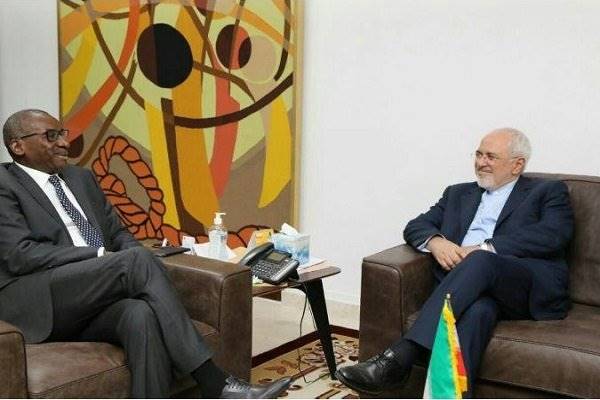 حل مشکلات جهان اسلام در گرو وحدت اسلامی وگفتگو بین جهان اسلام است