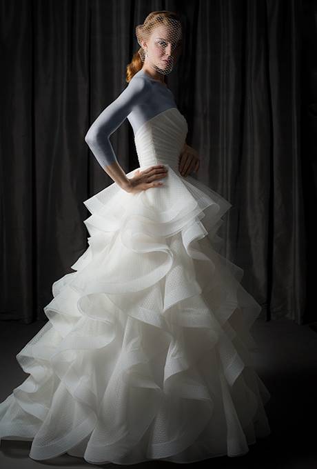 مدل لباس عروس با دامن فانتزی 