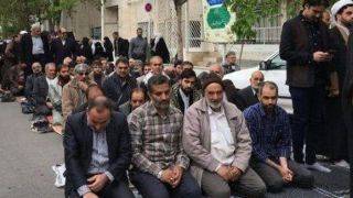تجمع مردم در مقابل اداره ارشاد مشهد+ عکس