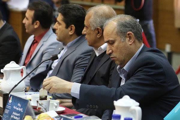 جلسه کمیته فنی فدراسیون فوتبال با حضور استیلی برگزار شد