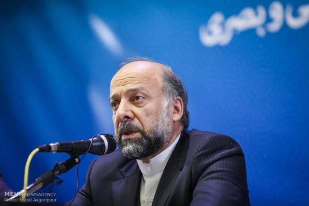 جشنواره ملی و جهانی فیلم فجر جدا می مانند/بنا به تغییر دبیر ندارم