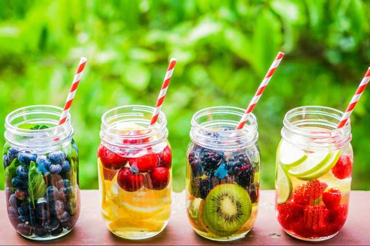 دتاکس واتر، طرز تهیه و فواید آن برای سلامت بدن
