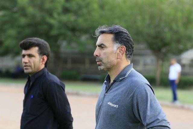فکری: با تمام توان و تمرکز با بادران بازی می‌کنیم