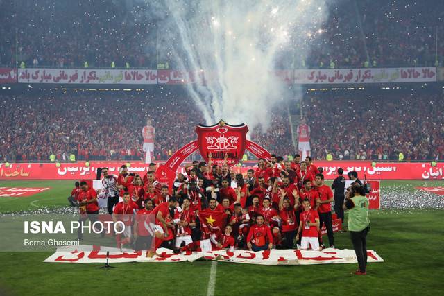 ویدئو / جشن قهرمانی پرسپولیس در لیگ برتر فوتبال