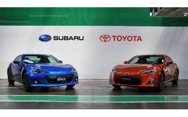 Toyota_GT-86_et_Subaru_BRZ