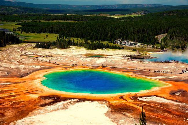 ده چشمه آب گرم بی نظیر در جهان چشمه آب گرم Grand Prismatic در وایومینگ Wyoming، ایالات متحده آمریکا