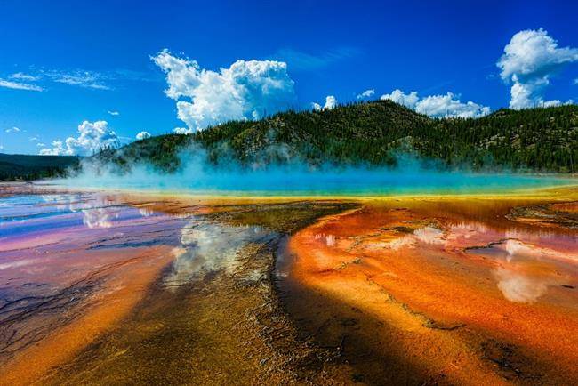 ده چشمه آب گرم بی نظیر در جهان چشمه آب گرم Grand Prismatic