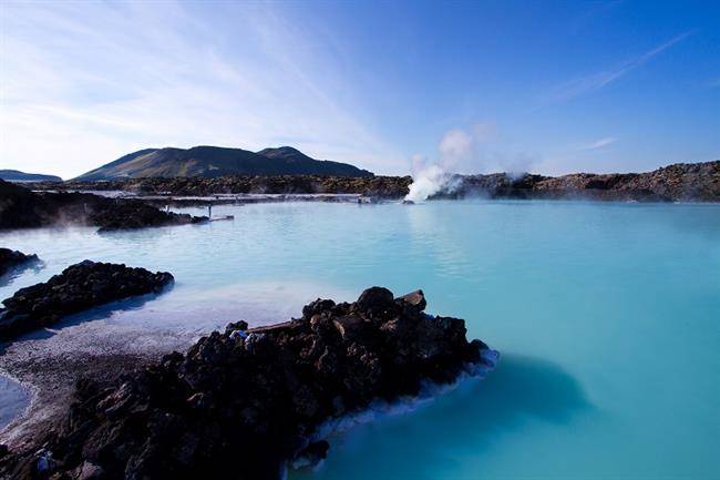 چشمه آب گرم آبی Blue Lagoon