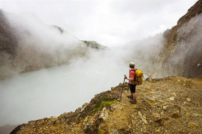 دریاچه جوشان Boiling Lake در دومینیکا 