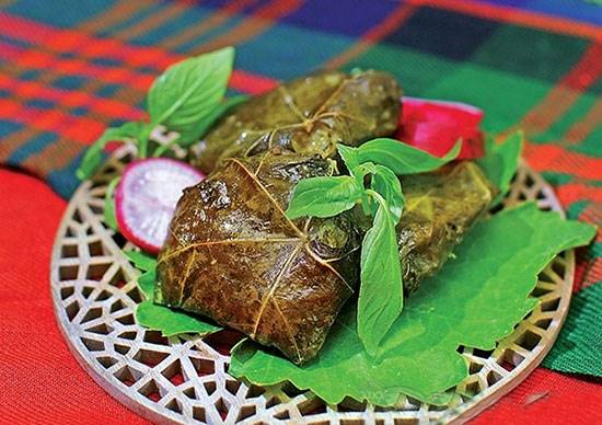 طرز تهیه انواع دلمه برگ مو