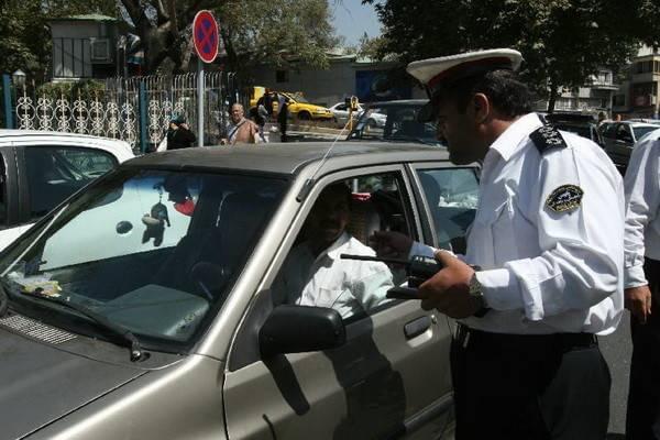 افزایش 120 درصدی برخورد پلیس با تخلف صحبت با موبایل حین رانندگی