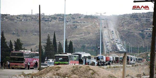 پیشروی ارتش سوریه در حومه دمشق/3 هزار تروریست شمال حمص را ترک کردند