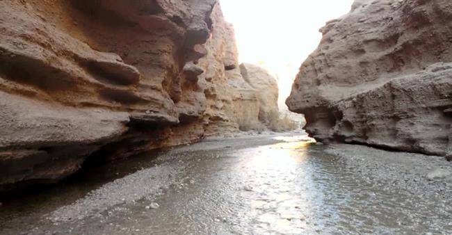 اختلاف دمای 10 درجه ای دو جریان آب