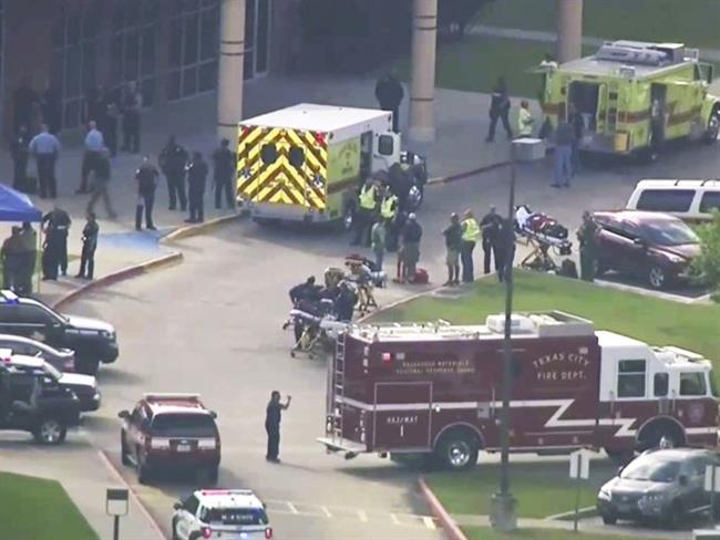 روز خونین در تگزاس/ در تیراندازی در مدرسه تاکنون 8 نفر کشته شده‌اند