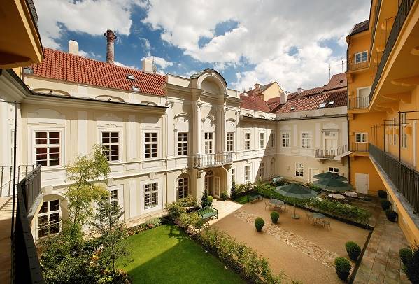 هتل Mandarin Oriental Prague در پراگ