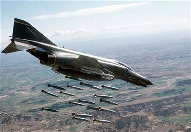 9 زخمی به دنبال حمله هوایی عربستان به صنعا