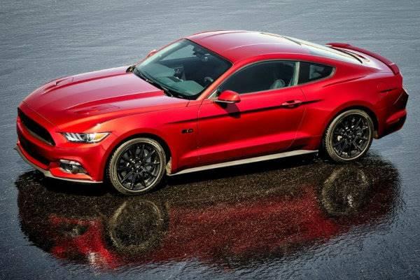 2016FordMustangConvertibleCDC