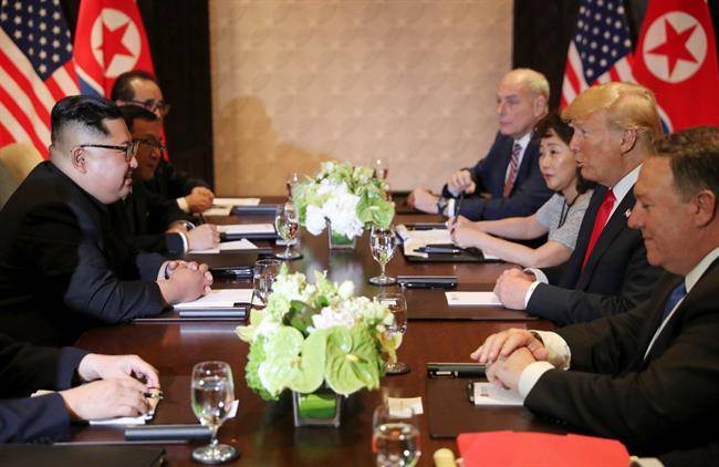 دونالد ترامپ و کیم جونگ‌اون با یکدیگر دیدار کردند+تصاویر