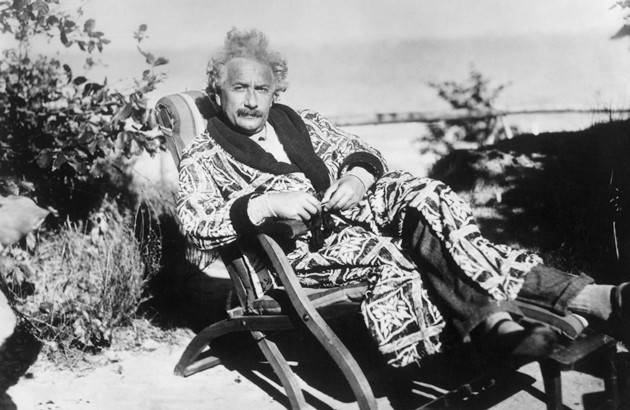 خود اینشتین هم دلیل محبوبیتش را نمی‌داند!