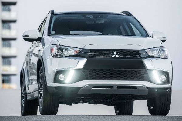 Mitsubishi Outlander Sport - $20,395