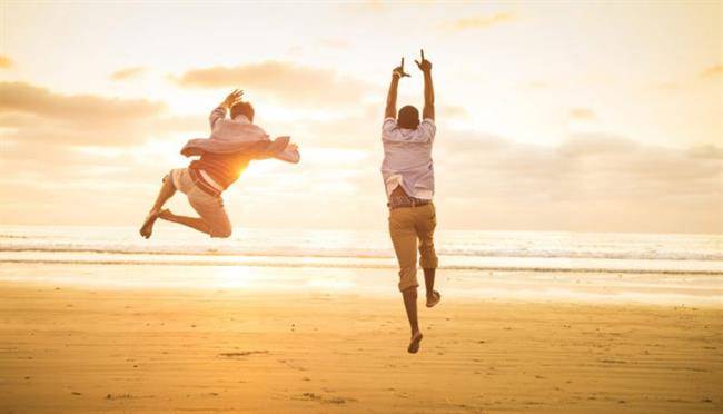 15 عاملی که برای خوشبختی واقعی به آنها نیاز دارید