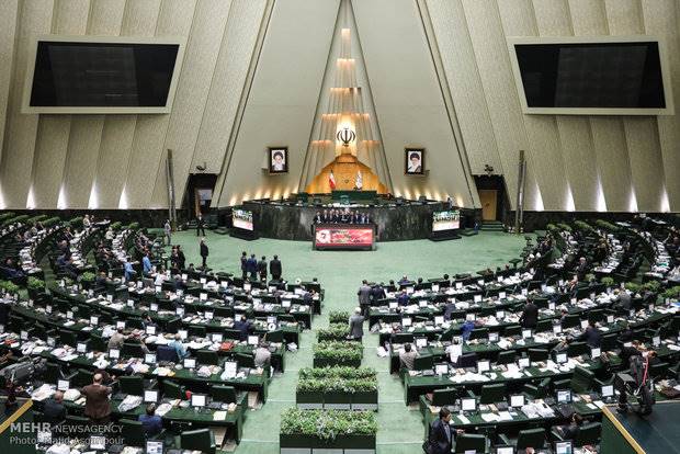راهکار دو فوریتی دولت و مجلس برای برون رفت از مشکلات اقتصادی