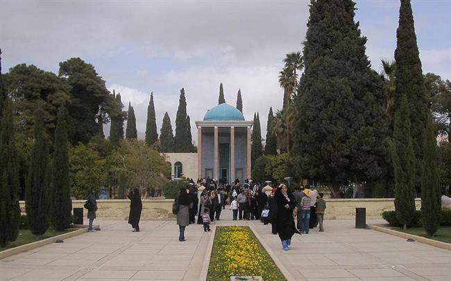 درباره سعدی و آرامگاهش بدانیم !