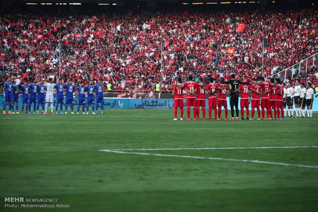 چسبندگی به استقلال و پرسپولیس مانع خصوصی‌سازی شده است