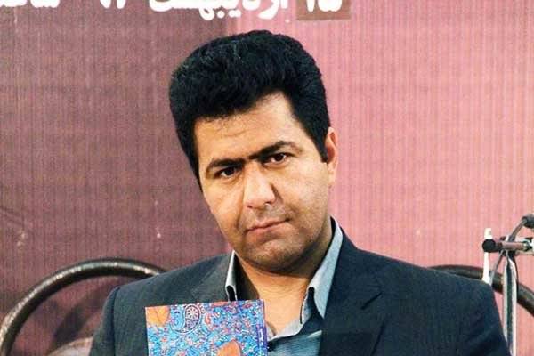 ادبیات عرصه نخبه‌پروری نیست/جای مردم در جوایز ادبی خالی است