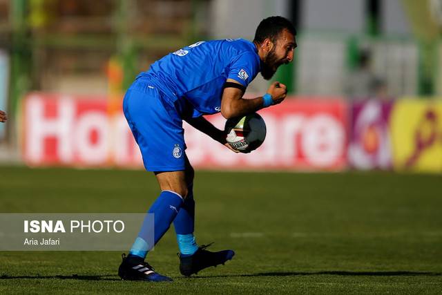 چشمی: اولویتم ماندن در استقلال است/ در حد توانم با باشگاه راه آمدم