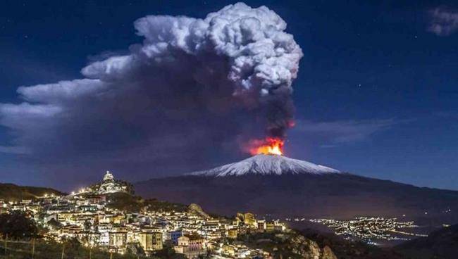 کوه اتنا Mount Etna