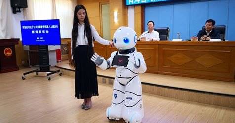 ابداع ربات چینی برای پاسخ به سوالات حقوقی شهروندان
