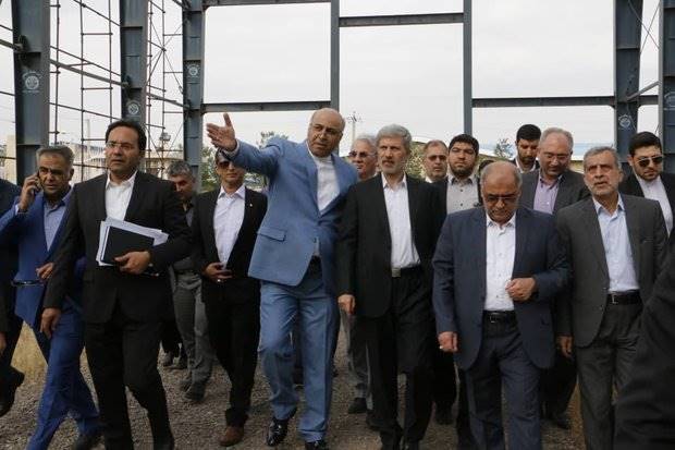 امیر حاتمی از واحدهای تولیدی و صنعتی استان زنجان بازدید کرد